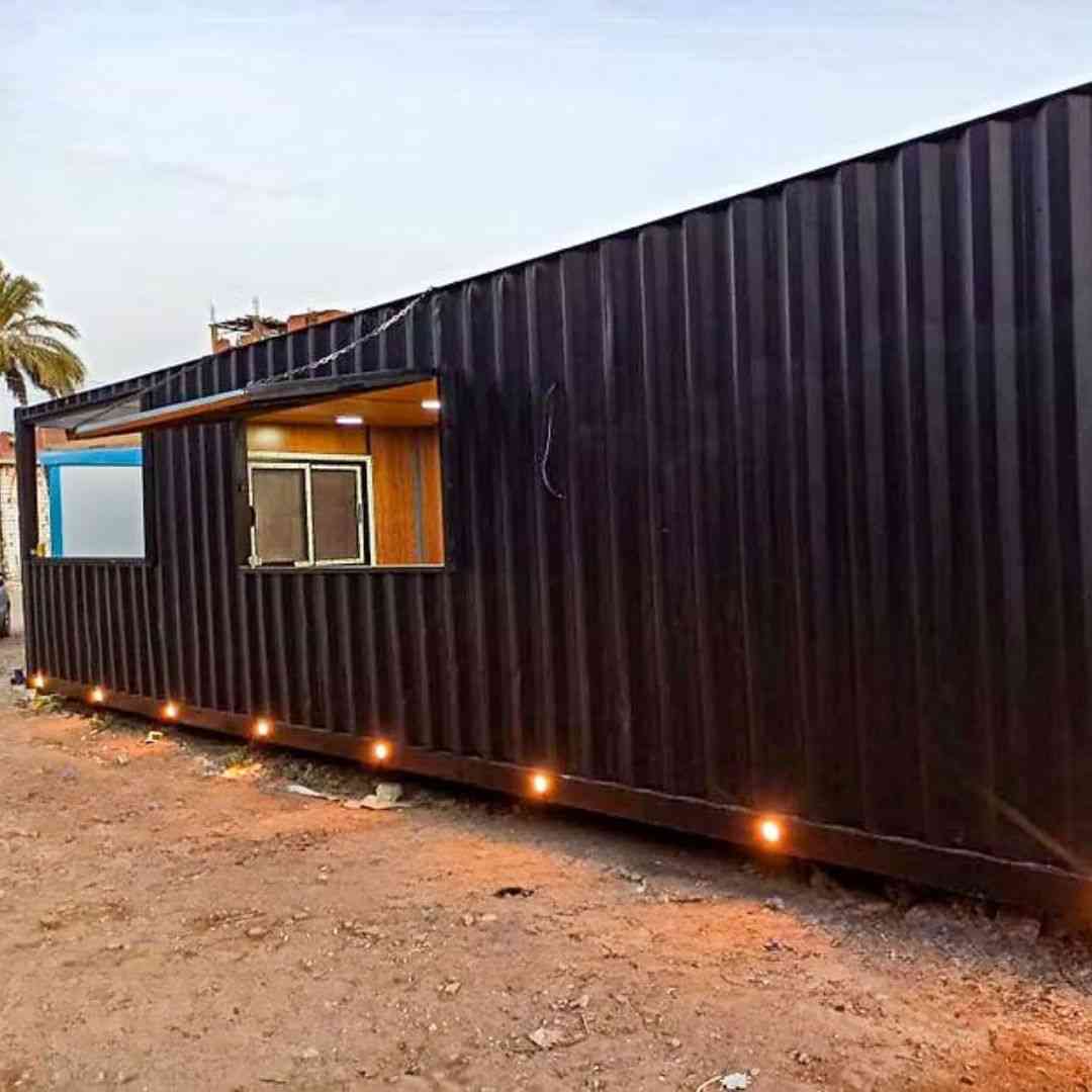 مطاعم متنقلة وثابتة